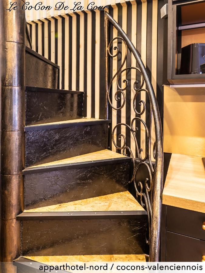 Le Cocon De La Cour Apartment Валенсиен Екстериор снимка